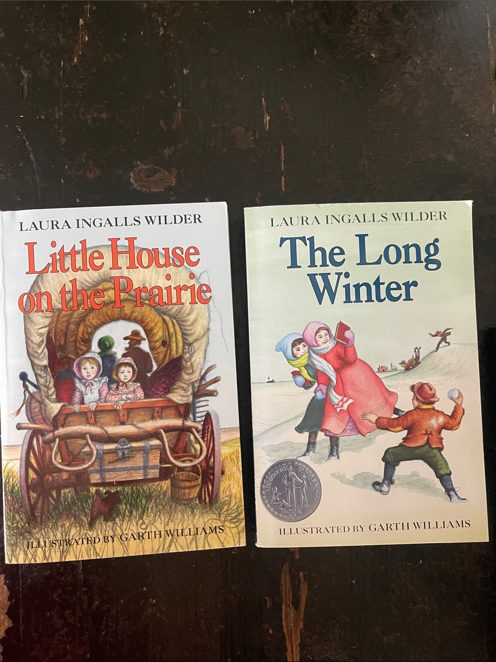 Classic Set - Little House on the Prairie & The Long Winter - -Papeback